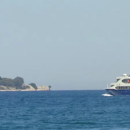 Konukevi Adria 3*
