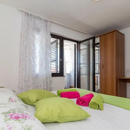 Adria Konukevi 3*