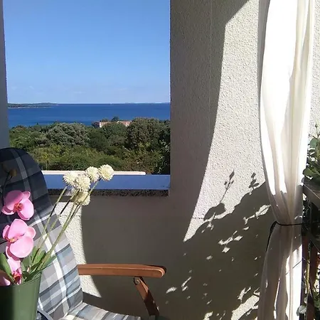 Konukevi Adria 3*
