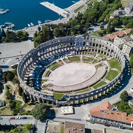 Gæstehus Adria Pula